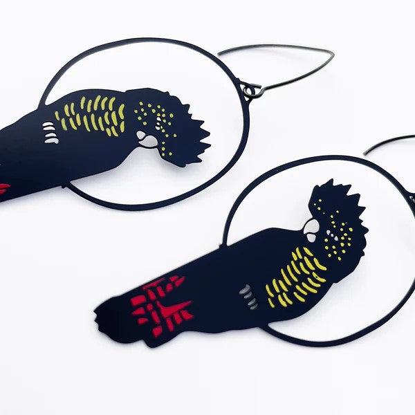 DENZ & CO - RED TAILED BLACK COCKATOO