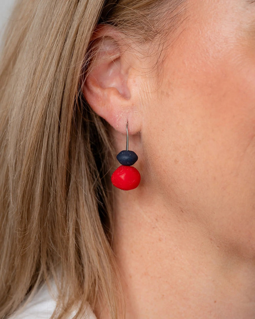 GREENWOOD DESIGNS RESIN ROCK DROP EARRINGS - RED