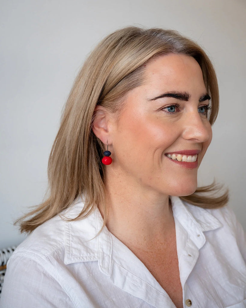 GREENWOOD DESIGNS RESIN ROCK DROP EARRINGS - RED