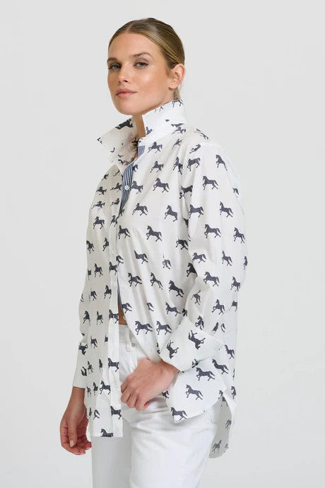 SHIRTY THE ELODIE GIRLFRIEND RELAXED SHIRT - WHITE WITH NAVY PONY PRANCE [SZ:L]