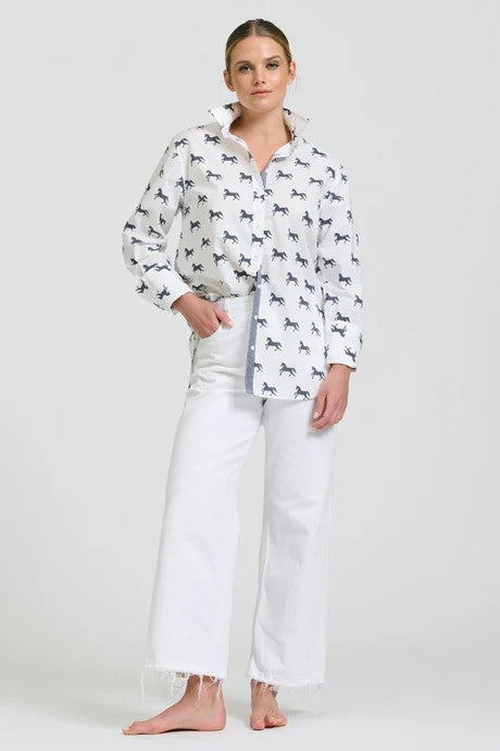 SHIRTY THE ELODIE GIRLFRIEND RELAXED SHIRT - WHITE WITH NAVY PONY PRANCE [SZ:L]