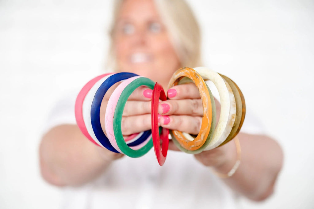 GREENWOOD DESIGNS POINT RESIN STACKING BANGLE - RED