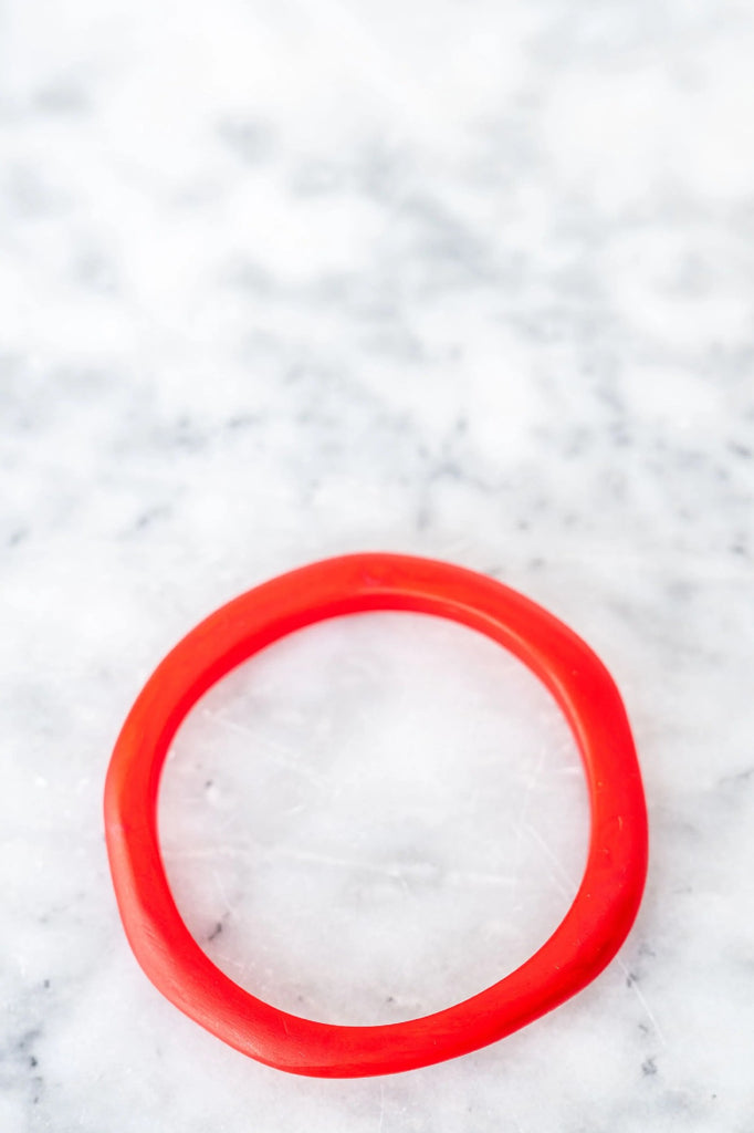 GREENWOOD DESIGNS WAVE RESIN STACKING BANGLE - RED